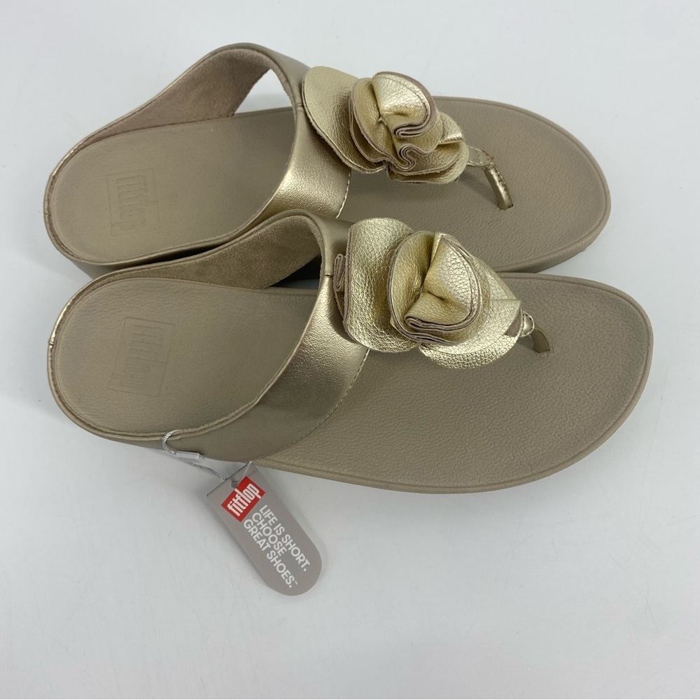 FitFlop Florrie Toe-Post Sandal in Pale Gold Size 8 - Picture 2 of 7